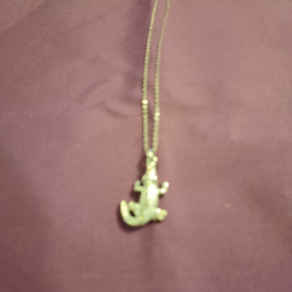 Wo necklace